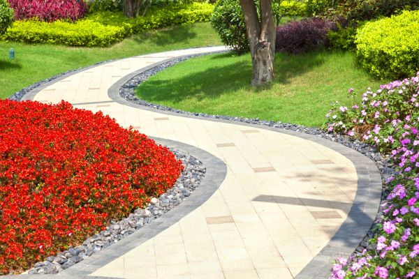 Garden Walkway Installation in Glen Burnie
